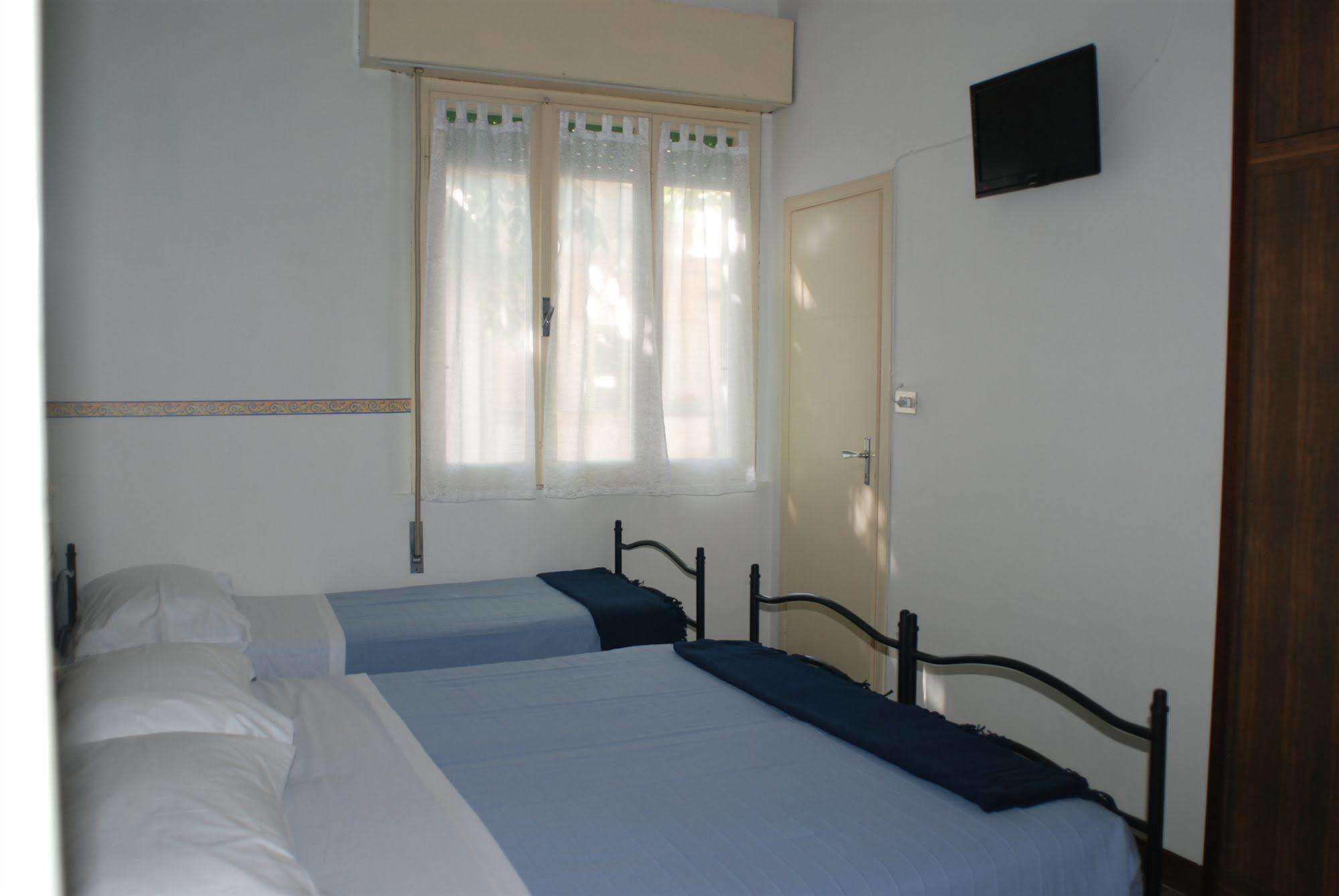 רימיני Hotel Zaghini מראה חיצוני תמונה
