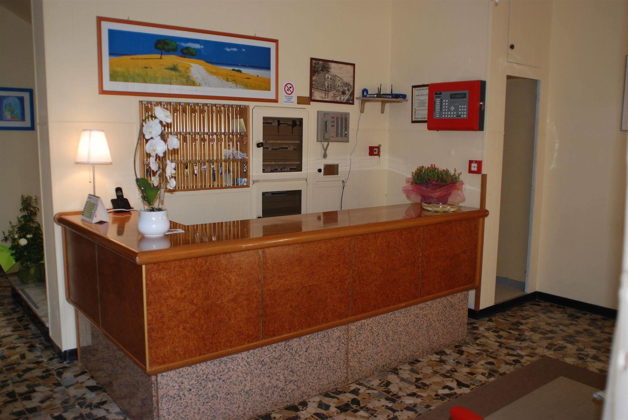 רימיני Hotel Zaghini מראה חיצוני תמונה