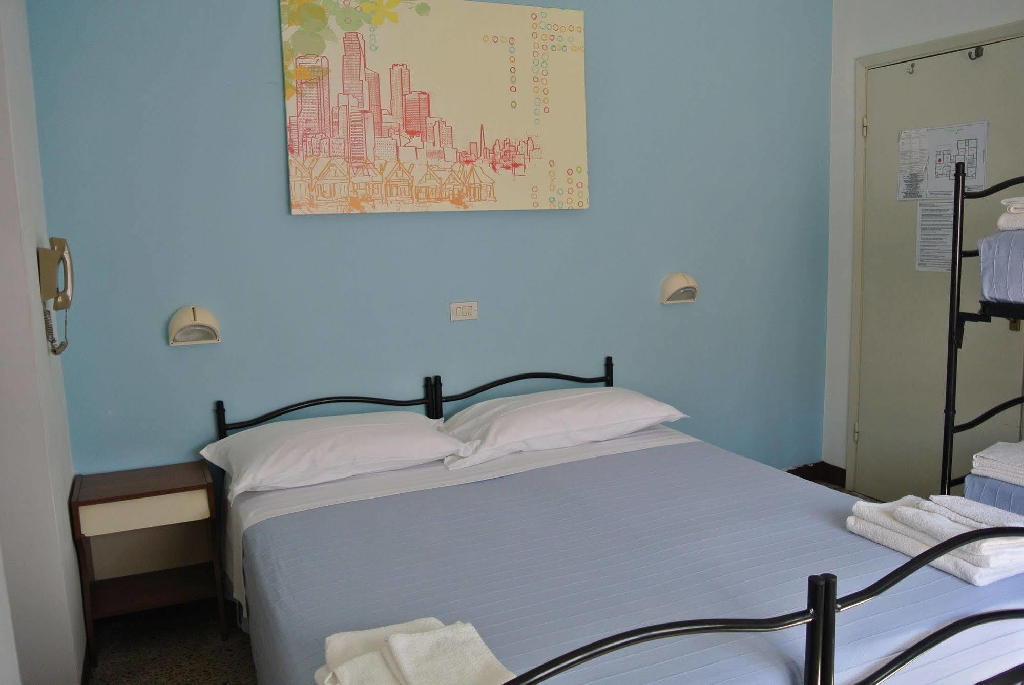 רימיני Hotel Zaghini מראה חיצוני תמונה